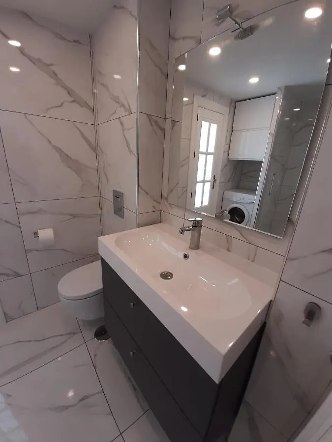 Lägenhet Estrellita Two Bedroom, Top Floor With Seaview Fuengirola Spanien