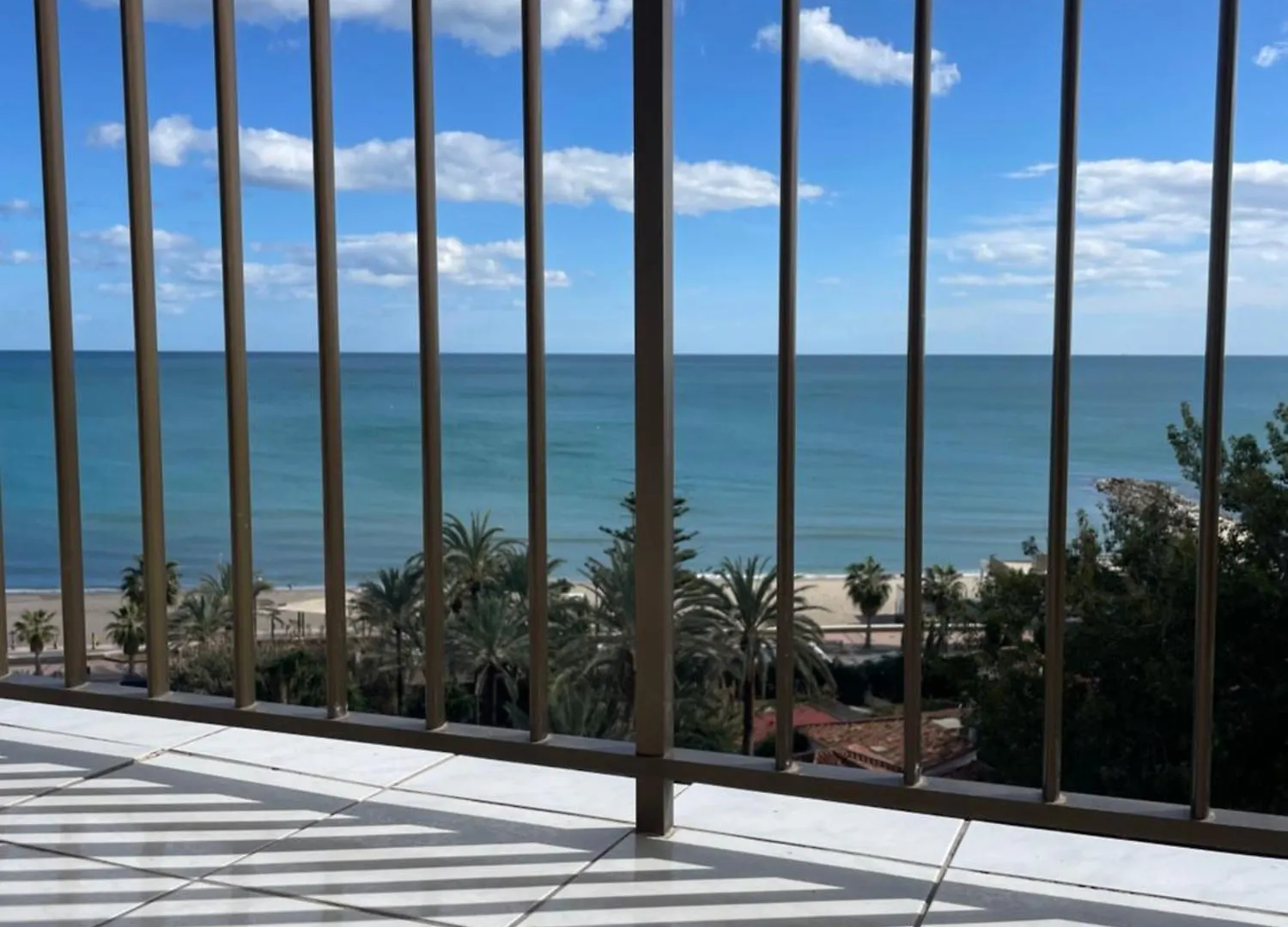 Estrellita Two Bedroom, Top Floor With Seaview Fuengirola